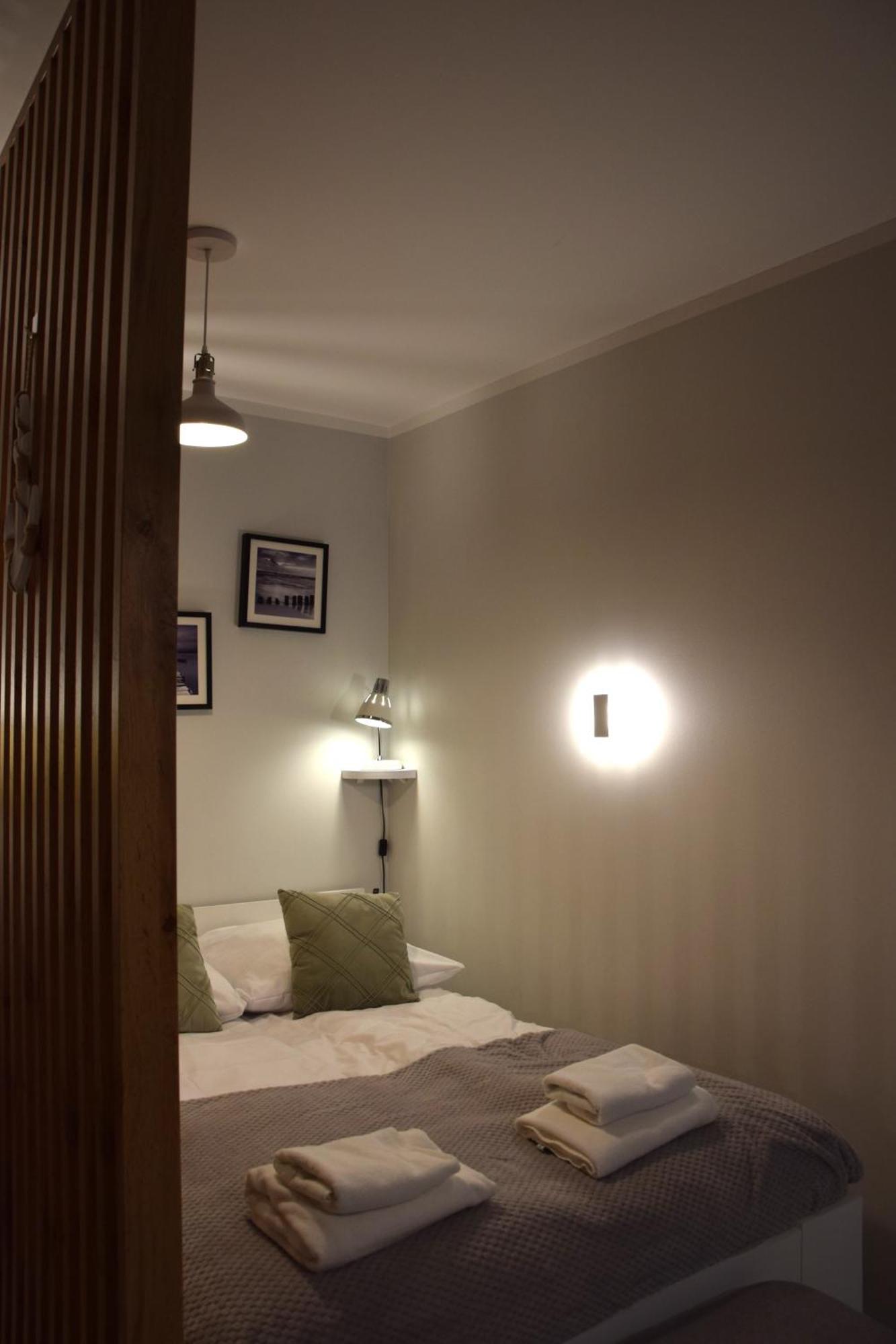 Apartament W Niechorzu Przy Latarni Z Garazem 尼彻兹 外观 照片